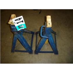 (2) 10 TON JACKSTANDS