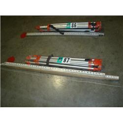 TRIPOD & GRADE ROD