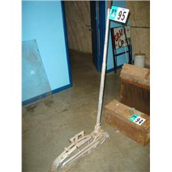 CM 3 TON CABLE PULLER, s/n N/A: