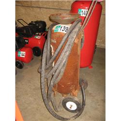 LINDSAY 5 BAG SANDBLAST POT, s/n N/A: