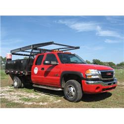 GMC 3500 SLE 4 X 4 UTILITY TRUCK, s/n 1GDJK34174E115654: