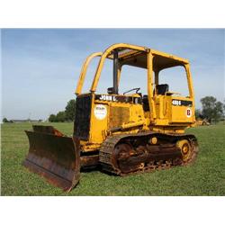 JOHN DEERE 450G IV CRAWLER TRACTOR, s/n TO450GF819250: