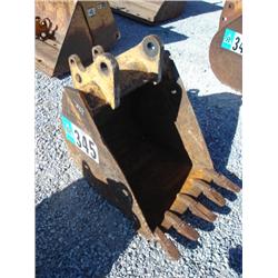 24" CASE BACKHOE BUCKET