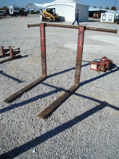 CUSTOMBUILT FORKS TO FIT ON LOADER BACKHOE BUCKET