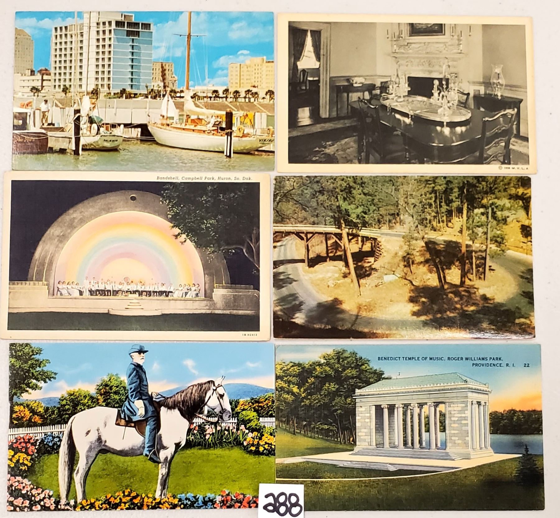 Box of Sorted US States 475+ Postcards