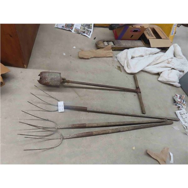 3 Hay Forks, Post Hole Digger