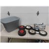 Image 1 : Storage Tub with Dolly/Yard Equipment Wheels, Headlights Off Dodge 1998 