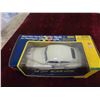 Image 2 : Motor-Max Diecast 1:24 Scale 1948 Chevy Aero Sedan Fleetline 