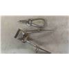 Image 8 : Vintage Barber Shop Supplies: Razors, Clippers & More 