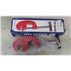 Image 2 : New Pipe Cutter, 2 Stewing Pots, Cabinet Hardware, USB Table Lamp 