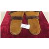 Image 2 : Pair of Leather Mitts with Fur Trim 