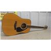 Image 2 : Yamaha Folk Acoustic Guitar with Hard Cover Case