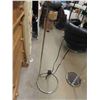 Image 3 : 2 Modern Floor Lamps