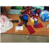 Image 3 : Pet Taxi Kennel, Dog Booties, Leash, Carry On, Plus