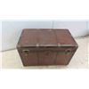 Image 8 : Vintage Trunk with Interior Tray 20'' x 11'' x 12'' 