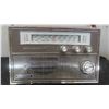 Image 2 : Vintage Multi Band Radio & Globe 8'' x 10'' H 