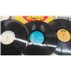 Image 2 : 15 Easy Listening Albums , (9) 45s 