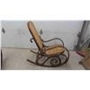 Image 4 : 2 Matching Rocking Chairs Wicker/Wood 