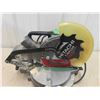 Image 2 : Hitachi C10FCH2 10'' Compound Miter Saw with Laser 15 Amp