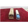 Image 2 : 2 Antique Diecast Greyhound Bus - Largest is 19'' x 2'' x 2 1/2'' 