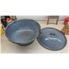 Image 2 : Graniteware Basin with Lid, Washboard, Kid RCA Radio/Cassette Player & More 