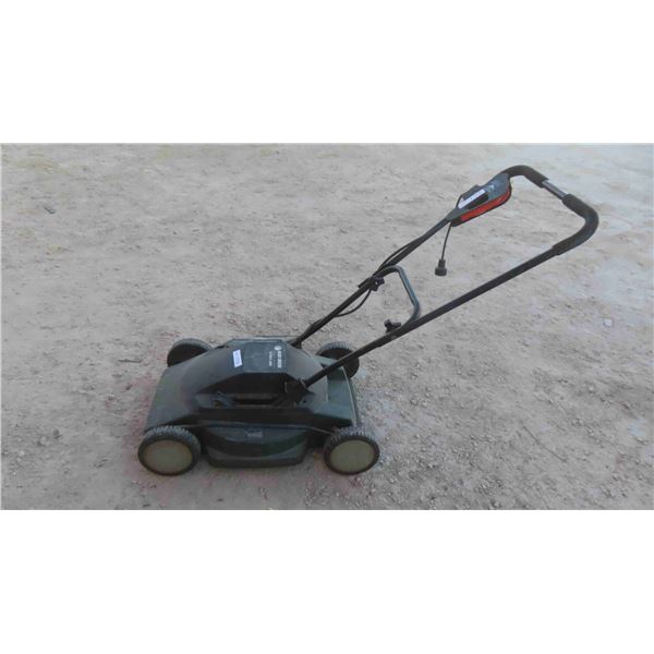 Black and Decker Electric Lawn Mower - Runs 