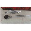 Image 2 : 3/4'' Drive Ratchet with Sockets and Extensions in Toolbox 
