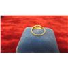Image 2 : 10kt Gold Ring Size 6 1/2 Total Weight 1.6 Grams 