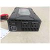 Image 2 : Motomaster 750 Watt Power Inverter - Appears New