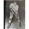 Image 2 : Heros Autographed Marly Howe 5'' x 6 1/2'' 