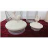 Image 3 : 3pce Rooster Top Canister Set - Tallest is 15'' 