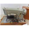 Image 3 : Singer Electric Portable Sewing Machine 