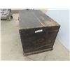 Image 2 : Wood Trunk 21 1/2'' x 20'' x 33 1/2'' 