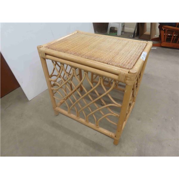 2 Nesting Stands 