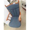 Image 2 : Gliding Rocker 