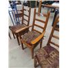 Image 3 : 3 Wood Kitchen Chairs 