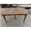 Image 1 : Oak Quarter Cut Table 28'' x 52'' x 42'' 