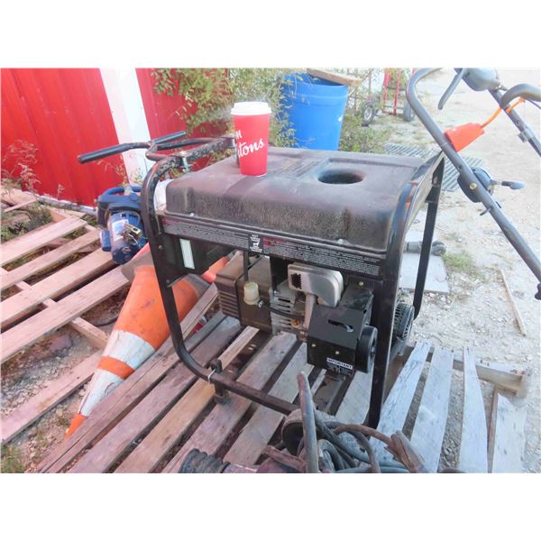 Coleman Powermate 5000 Watt Generator on Wheels 110-220 Volt 