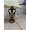Image 2 : 2 Victorian Style Table Lamps 