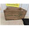 Image 2 : 7UP Wood Crate , 19 Coca Cola & NHL Glasses 