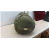 Image 2 : Canadian Military Sleeping Bag Down Filled 