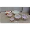 Image 1 : Pyrex - 1 Casserole Dish with Lid, 1 Mixing Bowl, 4 Federal Mixing Bowls 