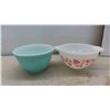 Image 8 : Pyrex - 6 Mixing Bowls, Casserole Dish with Lid, Fireking Dish with Lid 