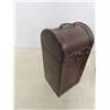Image 2 : 2 Wine Cases 14 1/2'' x 6 1/2'' x 6 1/2'' 