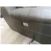Image 8 : 6pce Leather/Leather-Style Sectional with Both Ends Being Power