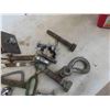 Image 2 : Clevis, Ball Hitch, Draw Pins, Tail Light 