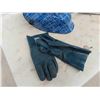 Image 7 : 2 Auto Flash Welding Helmets (1) Seems New , Welding Aprons, Gloves 