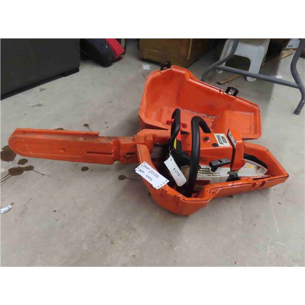 Stihl 026 Chain Saw with Hard Case - Not Running 