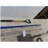 Image 4 : 5 Yard Tools: Fencing Bar, Spade, Shovels 