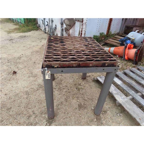 Steel Table 27'' x 23'' x 28'' 